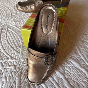 Bare Traps – Bronze Slip-on loafer – 8.5M